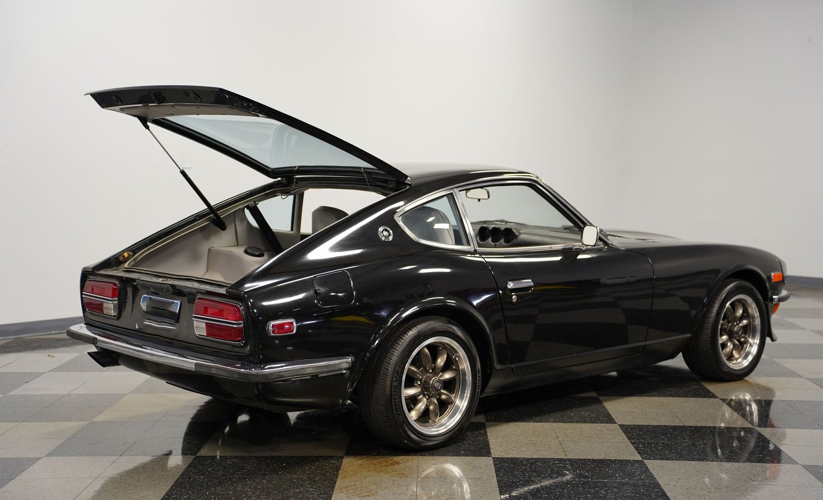 Datsun 1971 240Z - Imagem 3