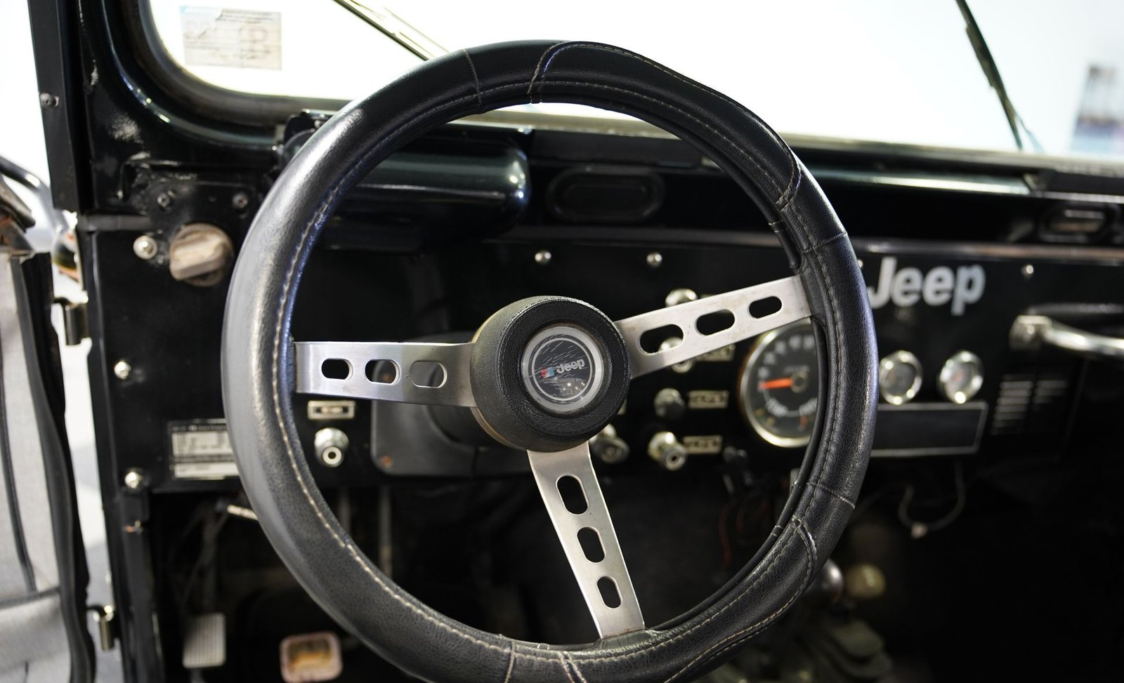 Jeep de 1977 CJ5 - Imagem 8