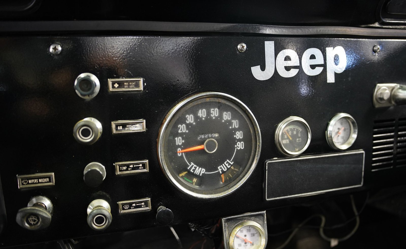 Jeep de 1977 CJ5 - Imagem 7