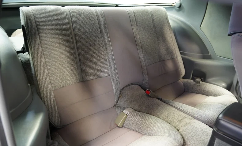 Chevrolet 1988 Camaro IROC Z28 - Imagem 5