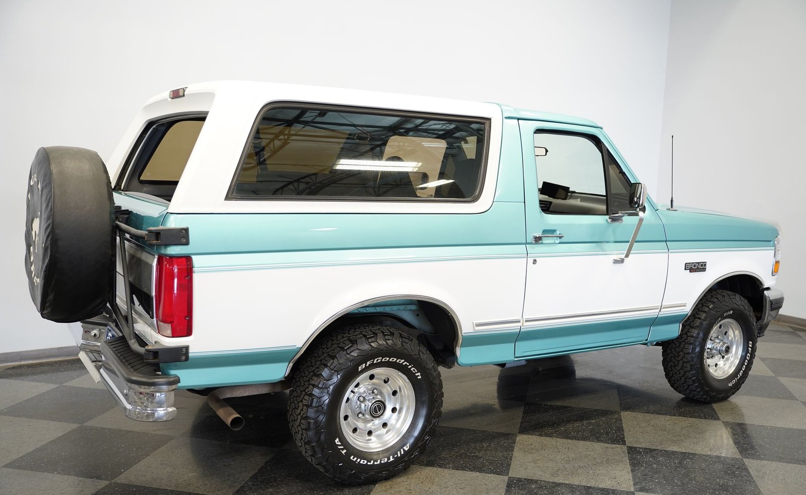Ford 1995 Bronco 4X4 - Imagem 27