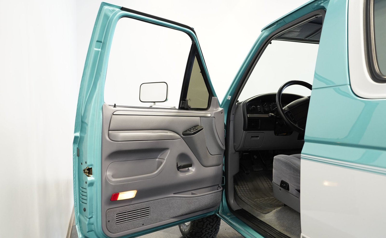 Ford 1995 Bronco 4X4 - Imagem 17