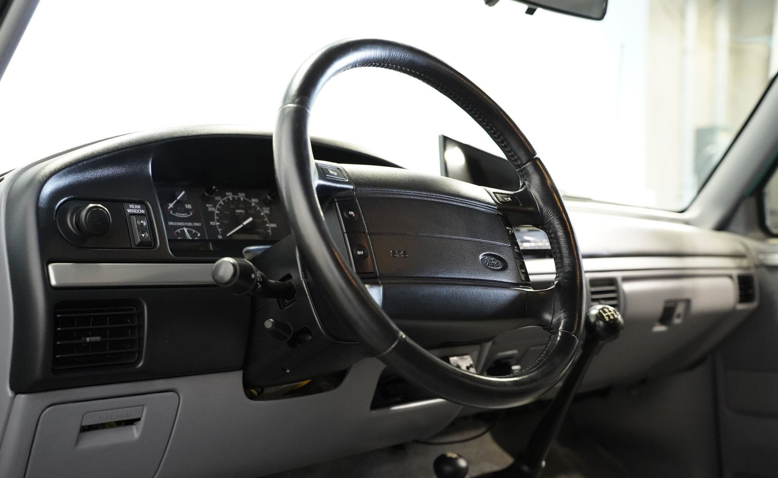 Ford 1995 Bronco 4X4 - Imagem 15