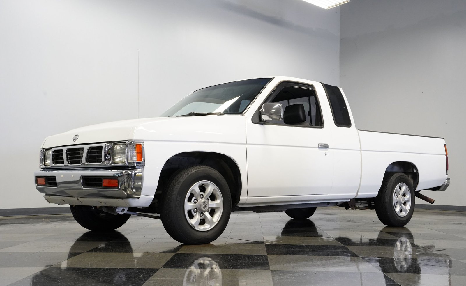 Nissan 1996 Hardbody SE Cabine Estendida - Imagem 15