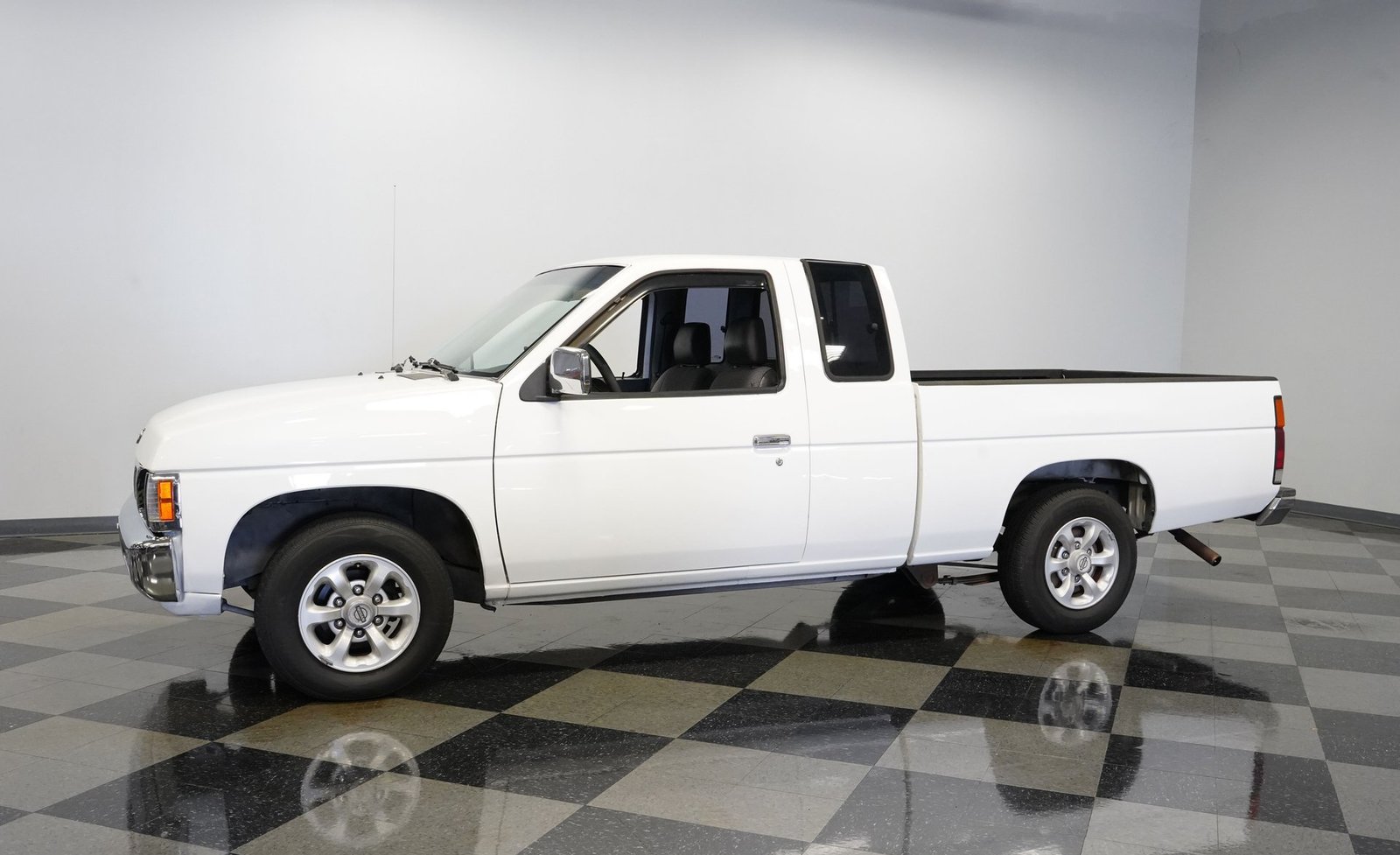 Nissan 1996 Hardbody SE Cabine Estendida - Imagem 26