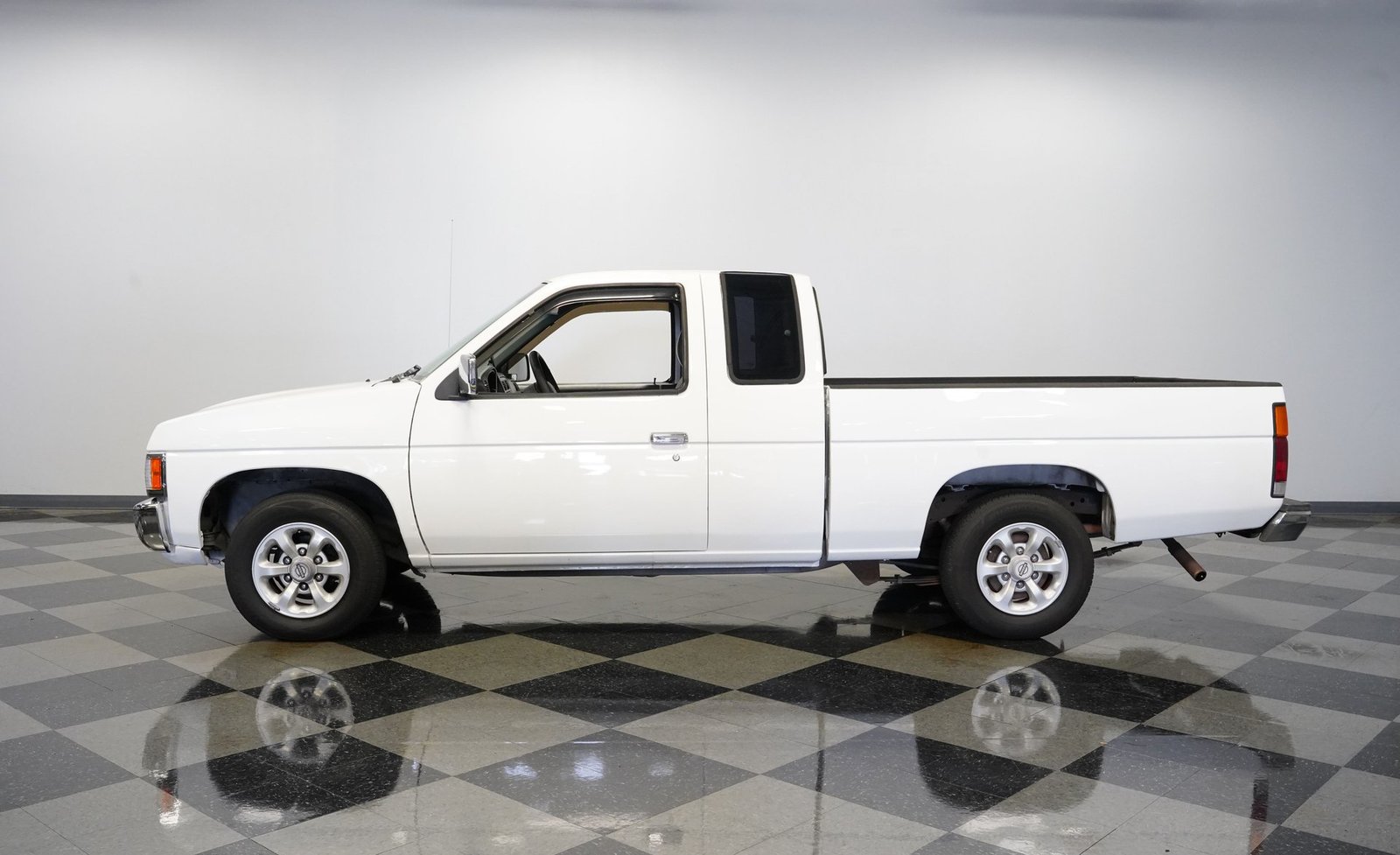 Nissan 1996 Hardbody SE Cabine Estendida - Imagem 30