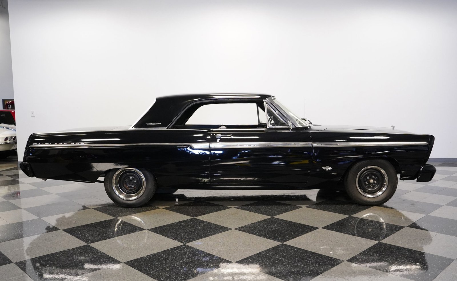 Ford 1965 Fairlane 500 - Imagem 26