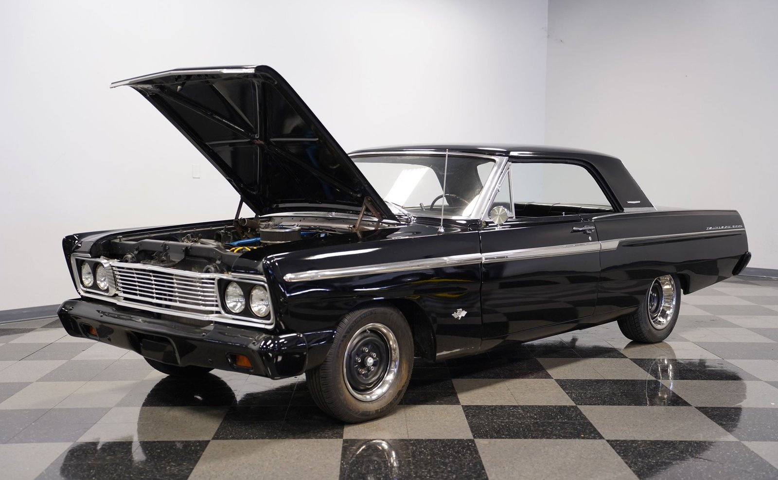 Ford 1965 Fairlane 500 - Imagem 17
