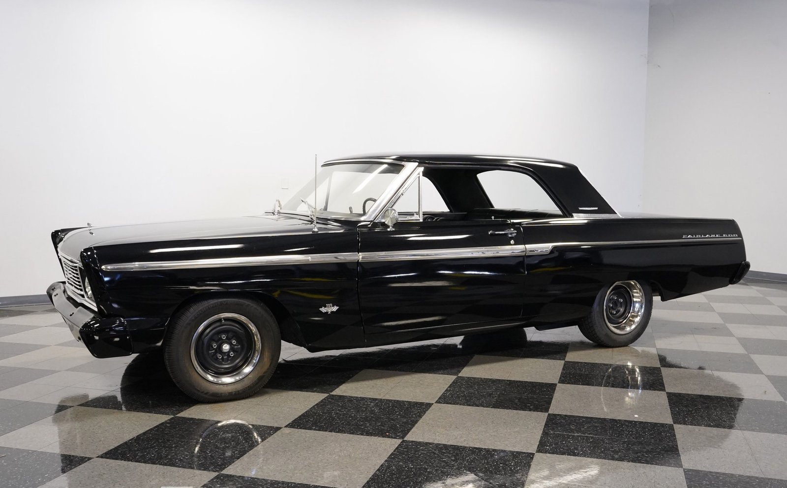 Ford 1965 Fairlane 500 - Imagem 32