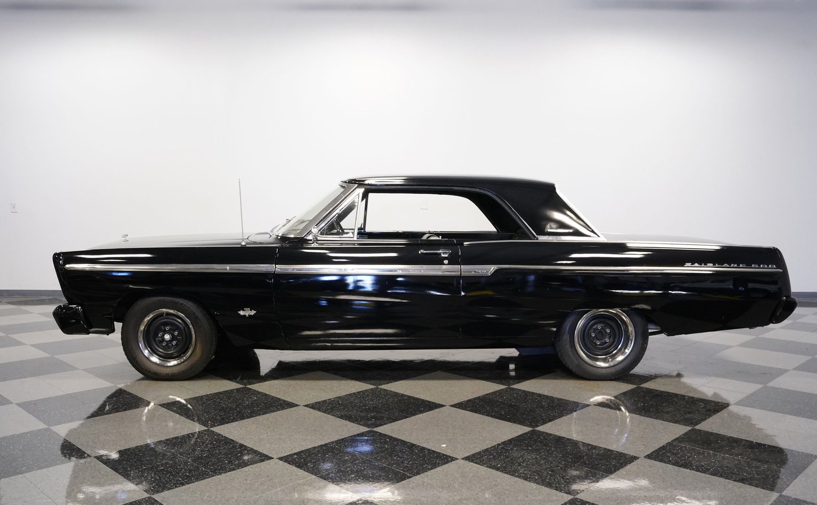 Ford 1965 Fairlane 500 - Imagem 36
