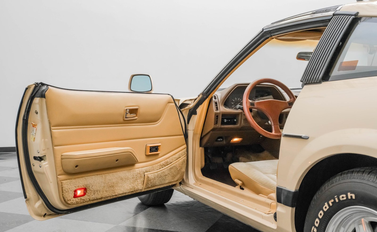 1982 280ZX - Imagem 16