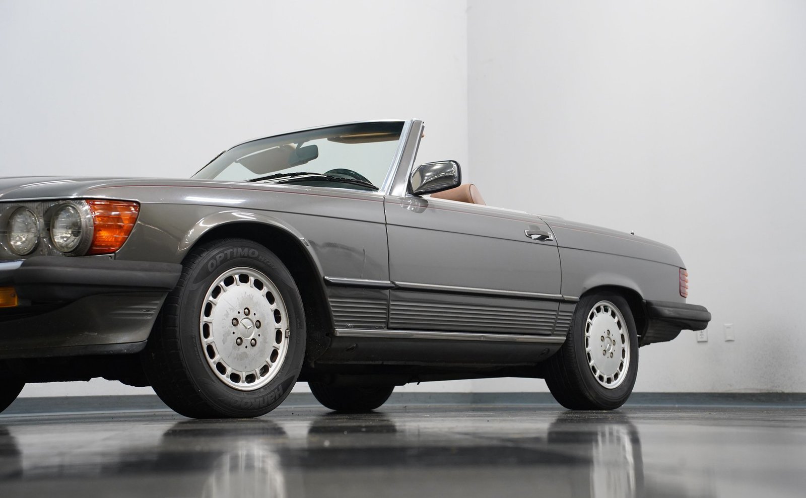 Mercedes-Benz 1986 560SL - Imagem 21
