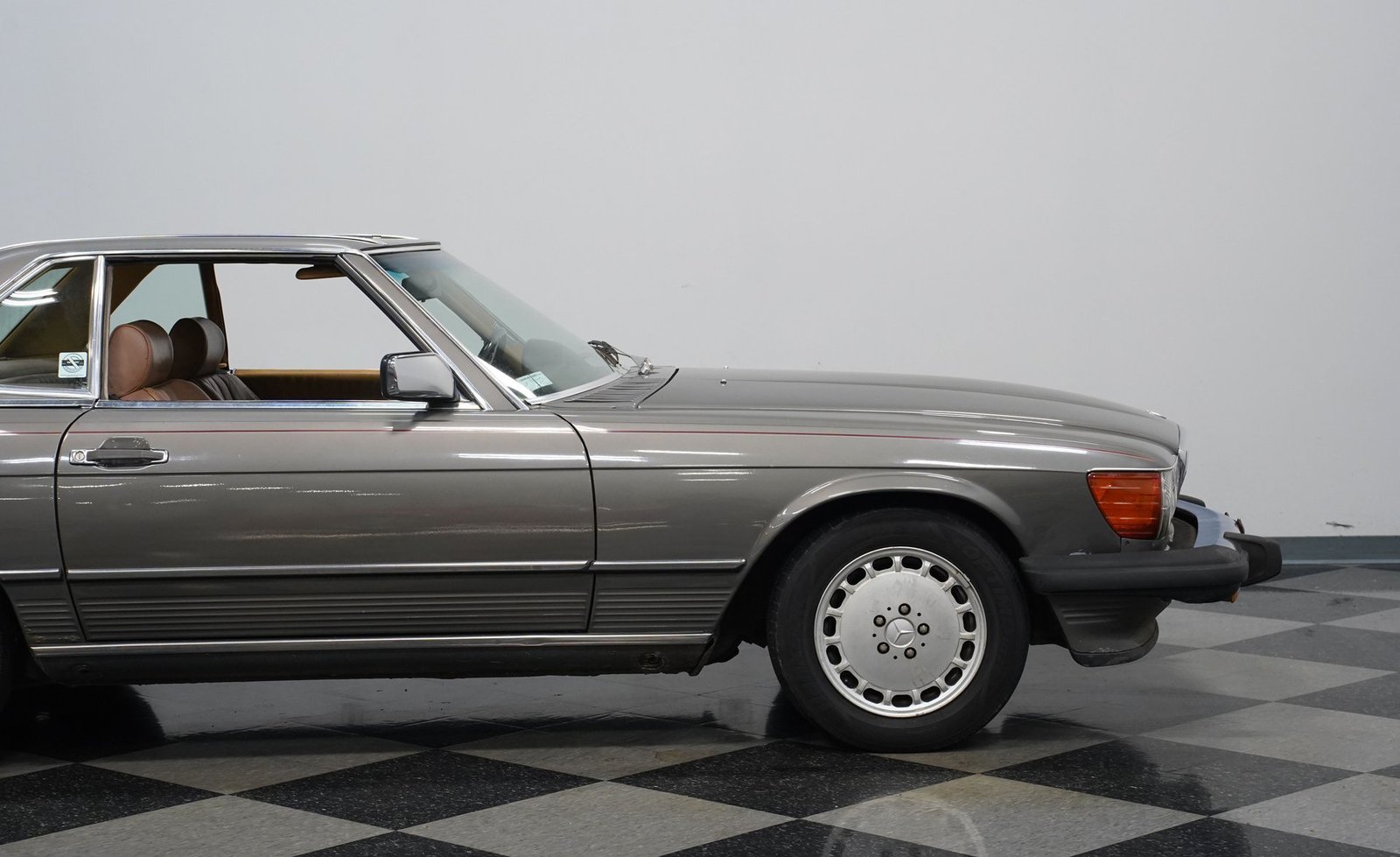 Mercedes-Benz 1986 560SL - Imagem 18