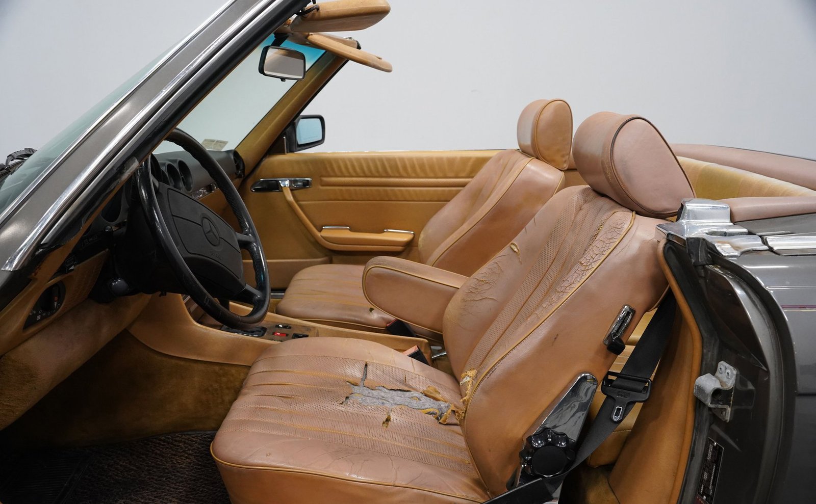 Mercedes-Benz 1986 560SL - Imagem 13