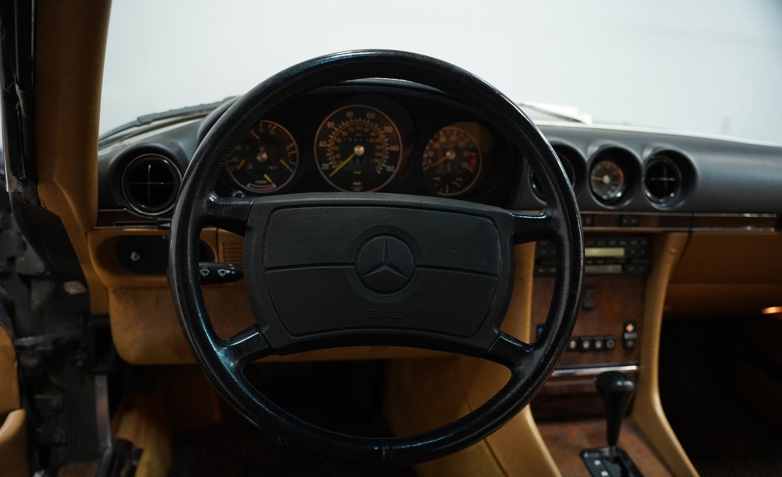 Mercedes-Benz 1986 560SL - Imagem 12