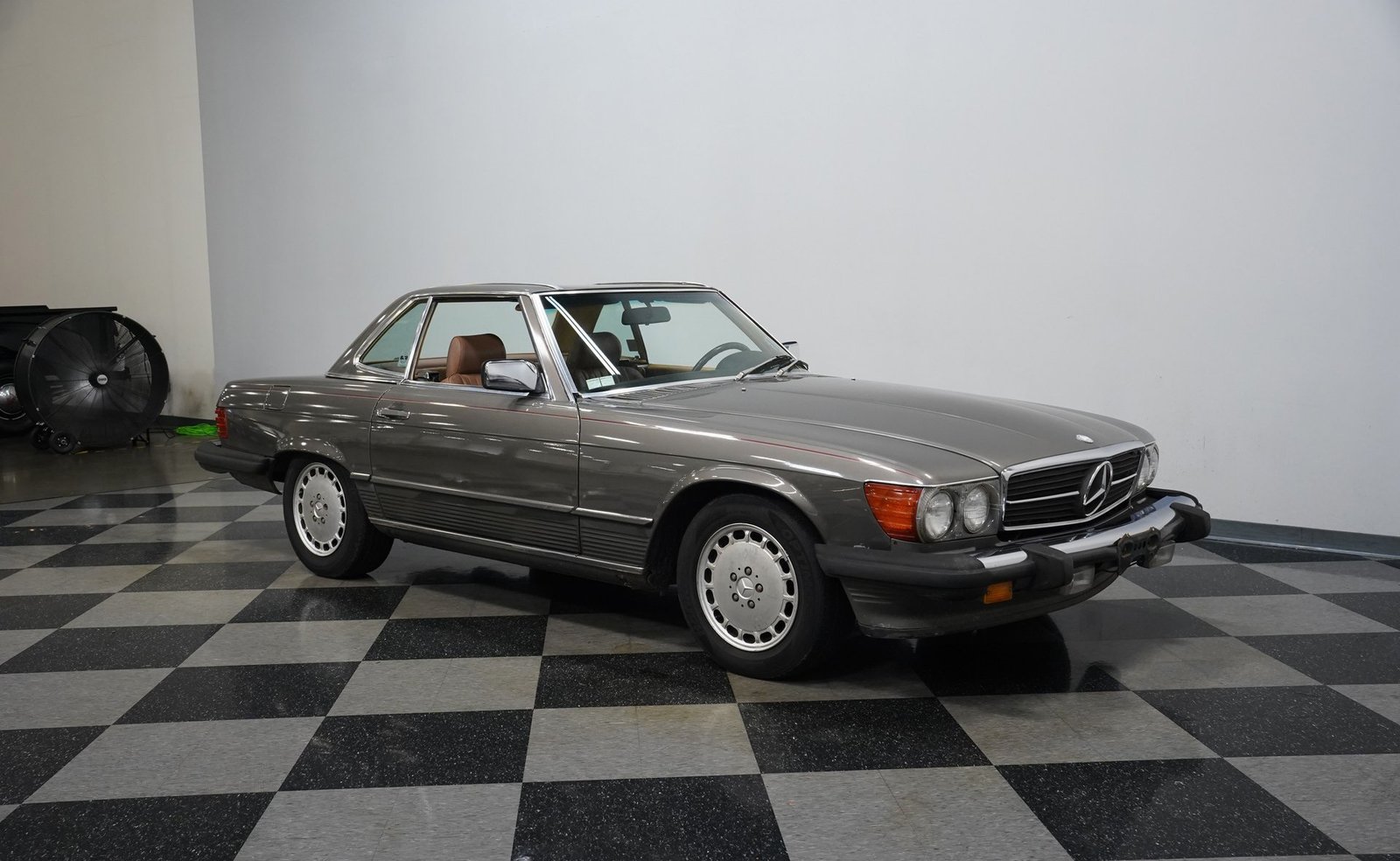 Mercedes-Benz 1986 560SL - Imagem 25